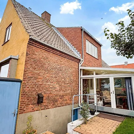 Beautiful House With Sea Views Σπίτι διακοπών Rønne