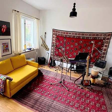 Beautiful House With Sea Views *