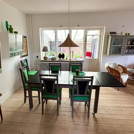 Semesterbostad Beautiful House With Sea Views *